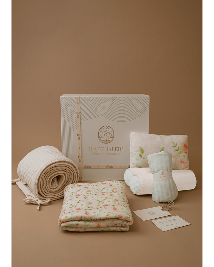 Juego completo de ropa de cuna Sayuri con protector