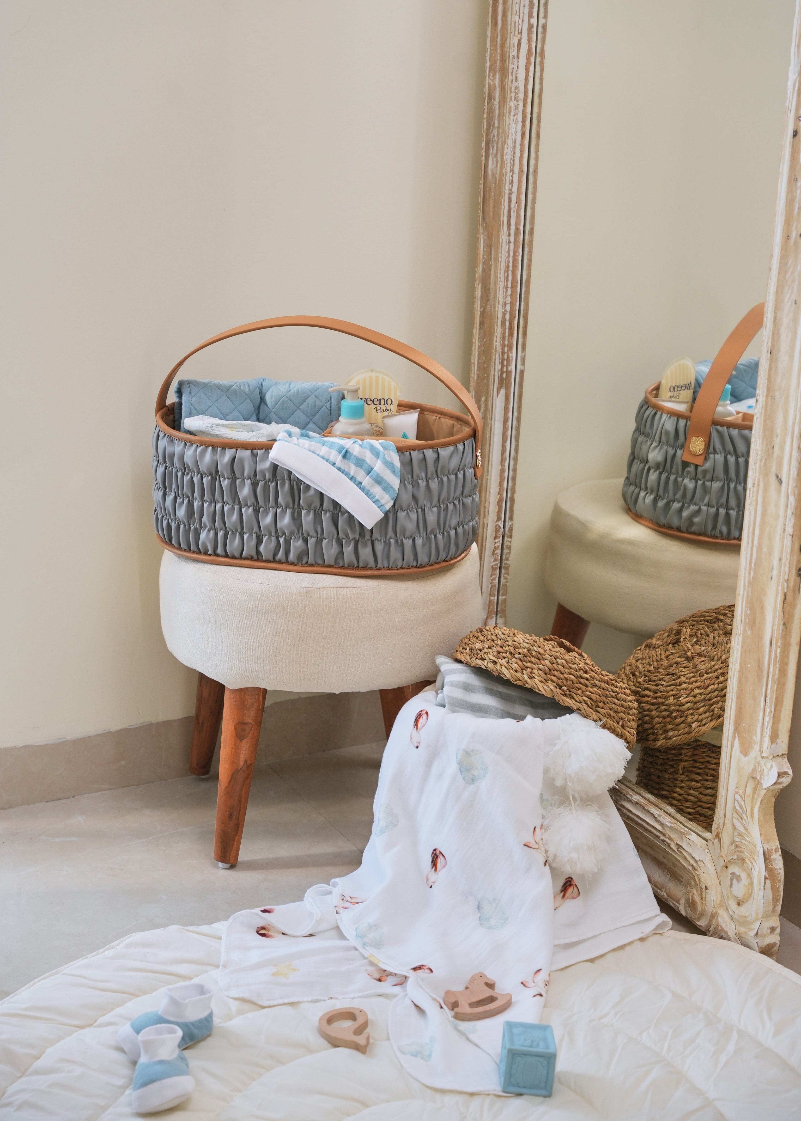 Conjunto de regalo organizador de pañales - Gris