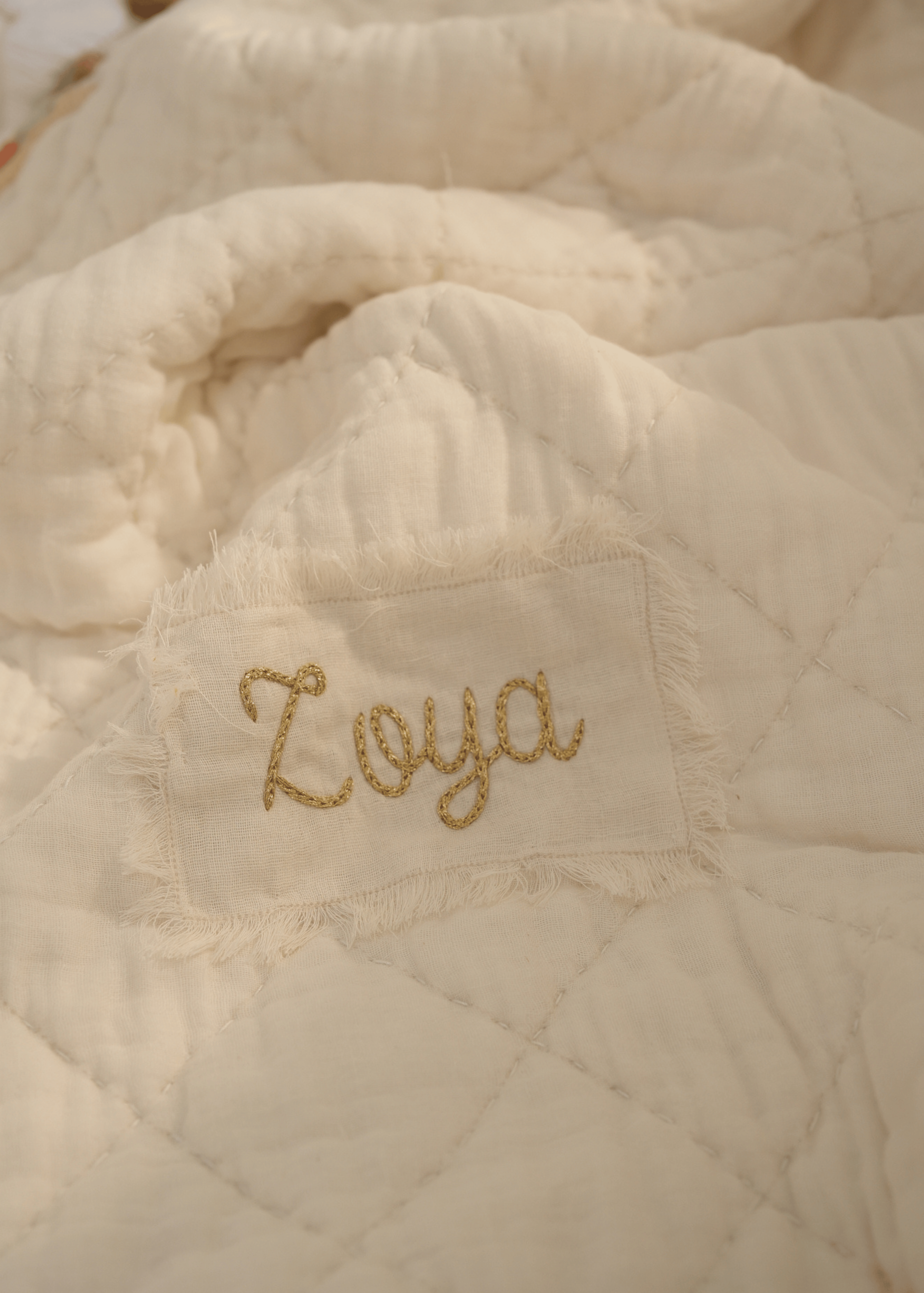 Ensemble complet de literie pour lit bébé avec barrière motif cheval à bascule