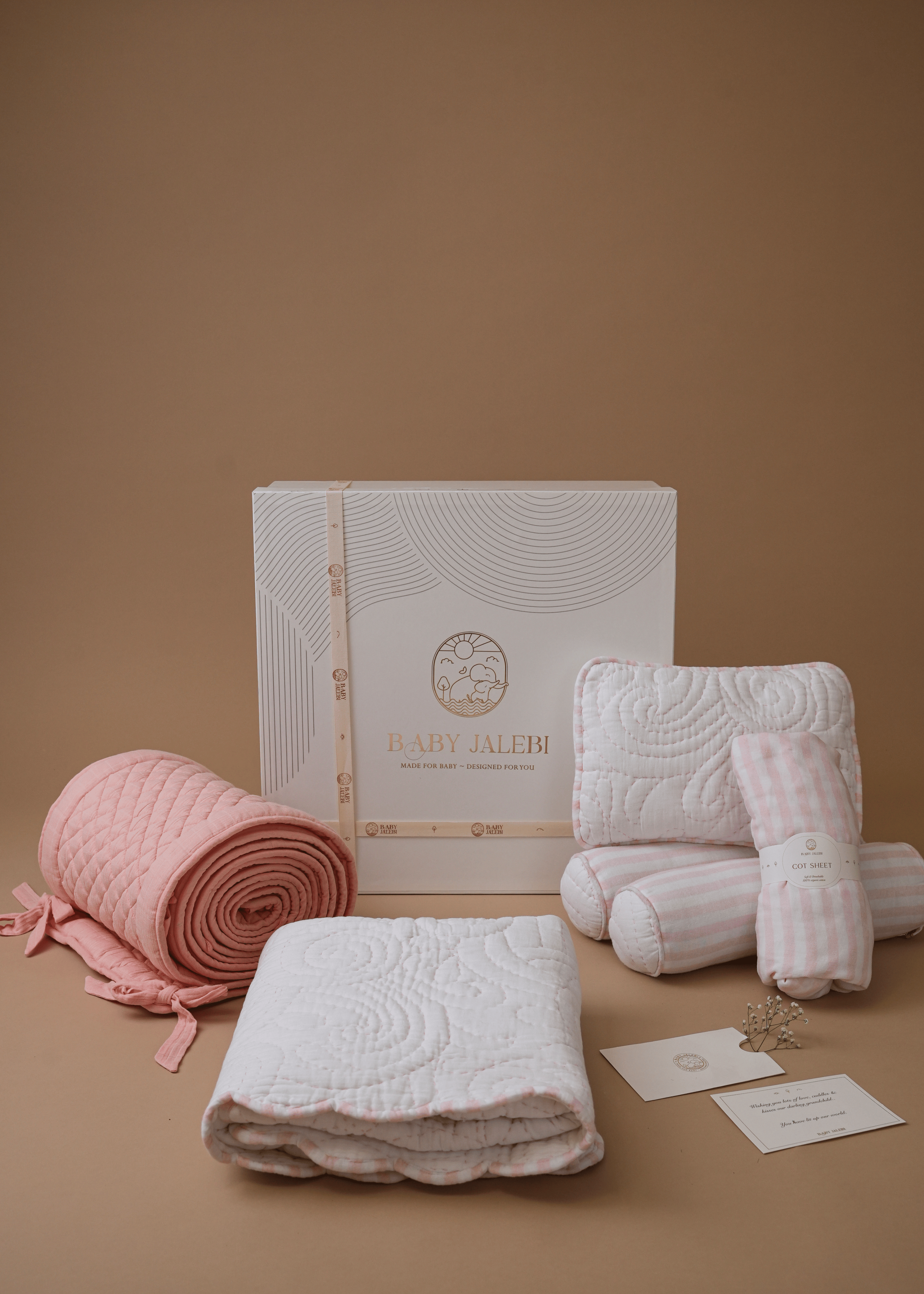 Juego completo de ropa de cuna Samsara con protector