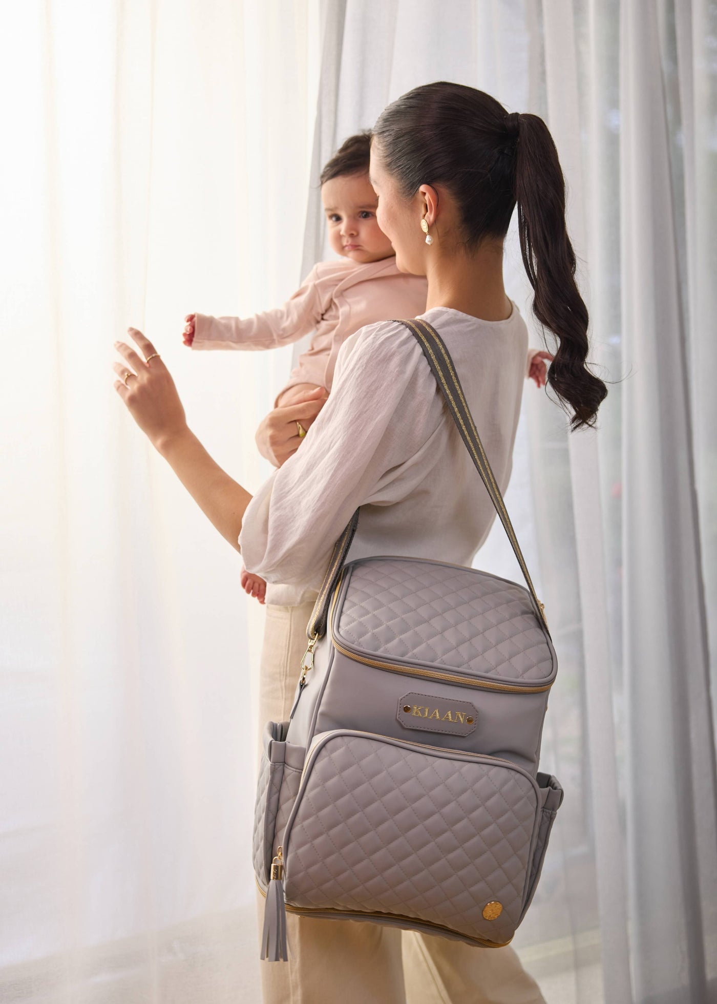 The Super Trooper Luxe Diaper Bag - Light Grey