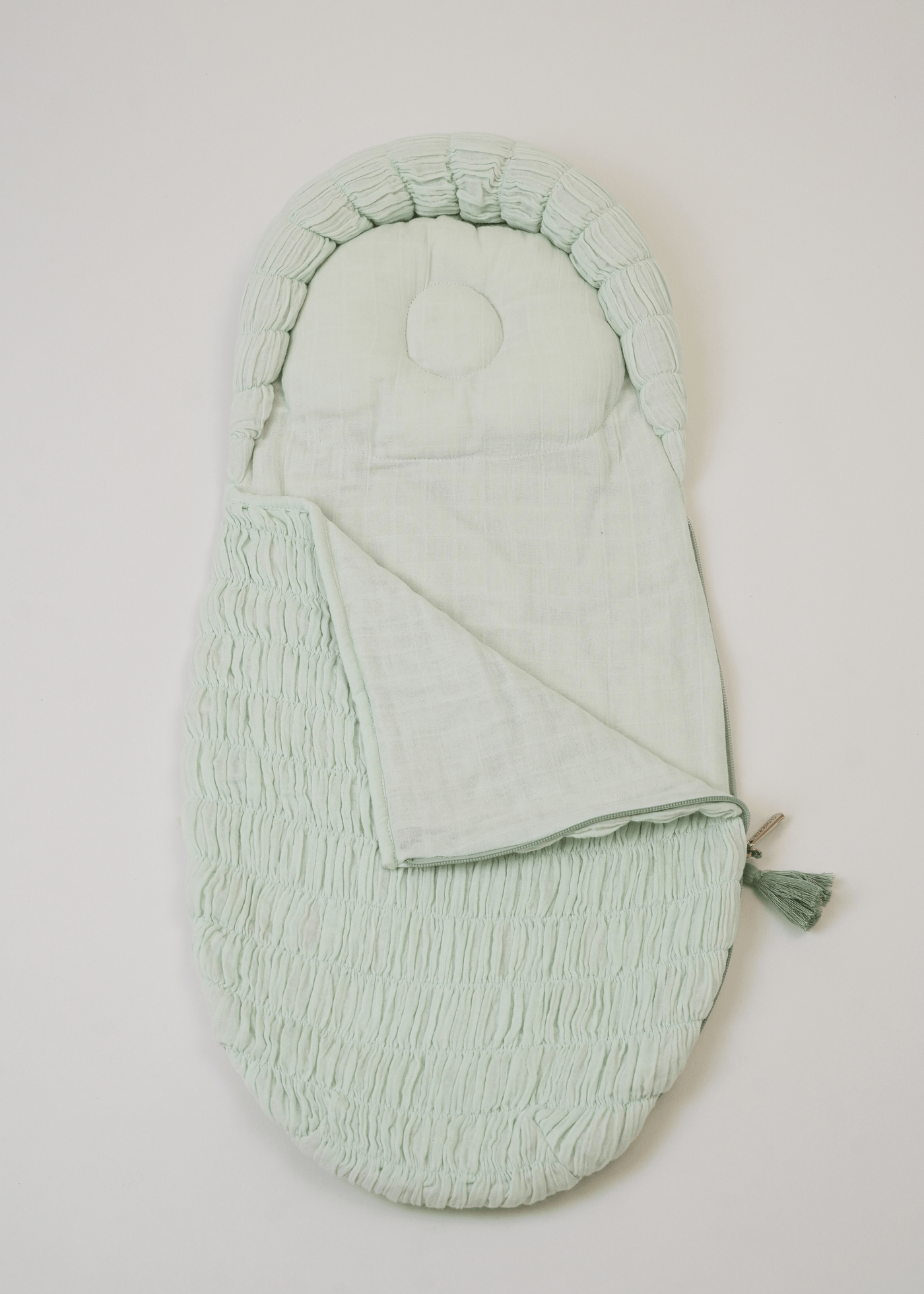 #color_mint-sleeping-bag
