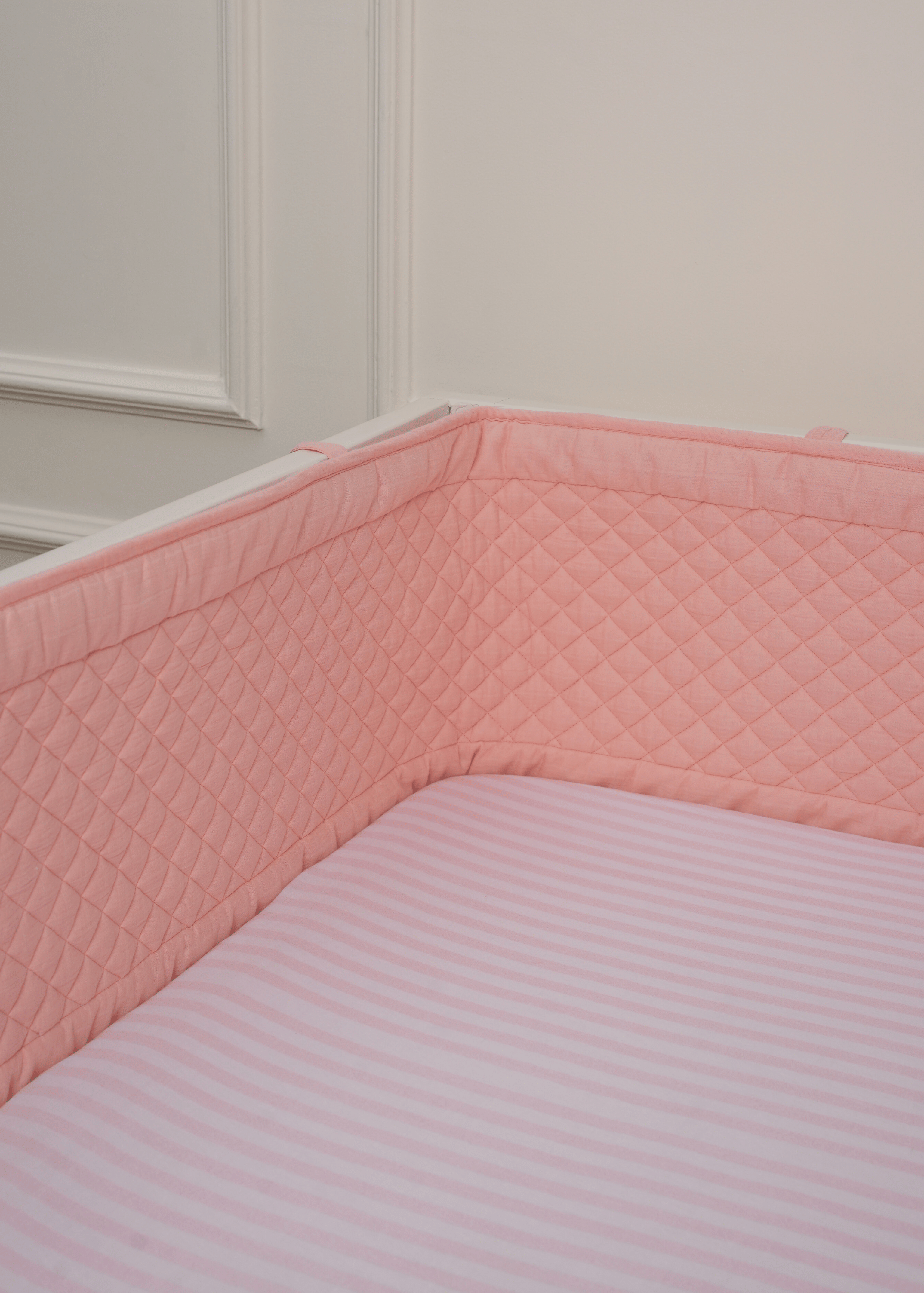 Pink & White Fitted Cot Sheet