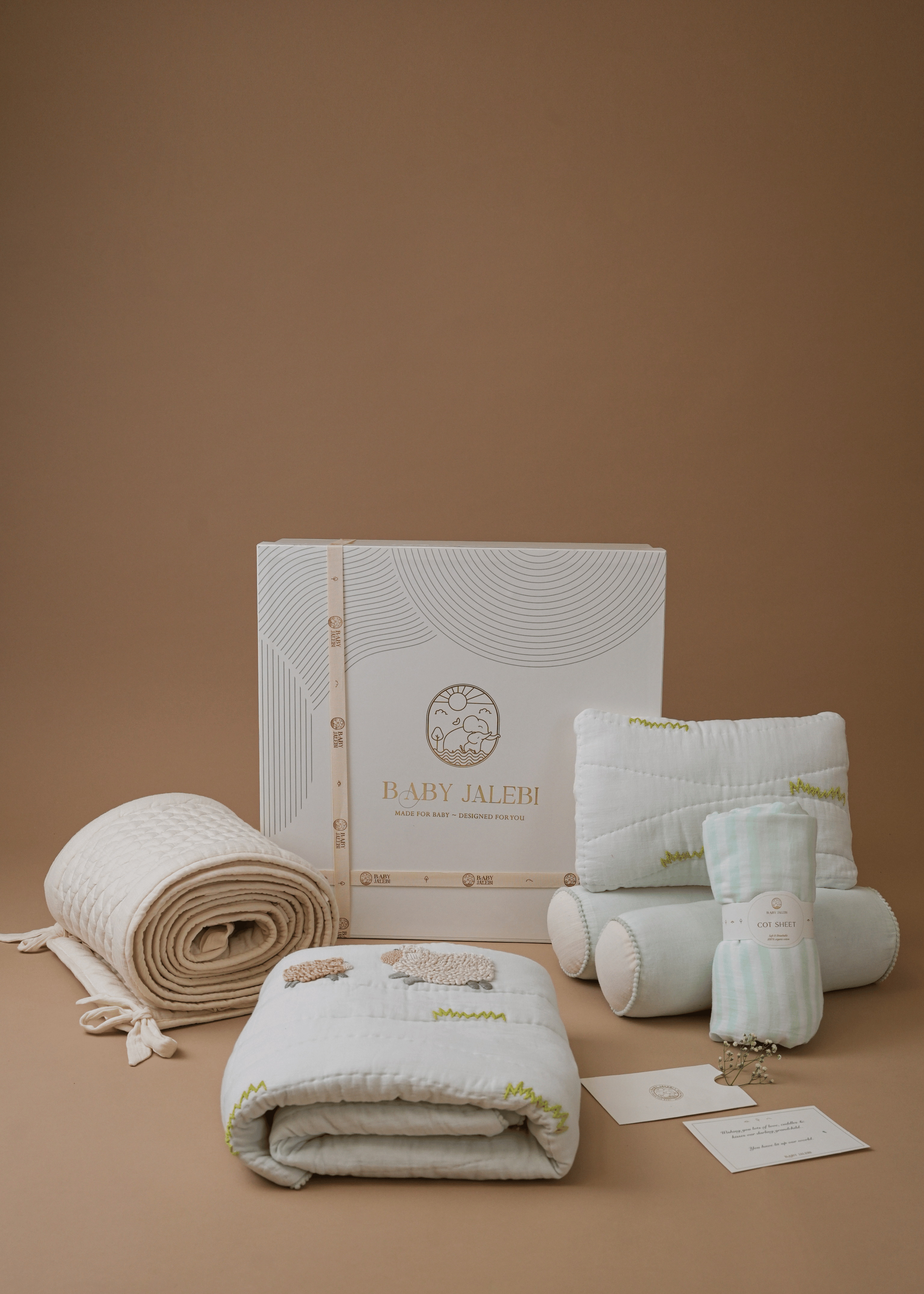 Полный комплект постельного белья для кроватки Counting Sheep с бампером