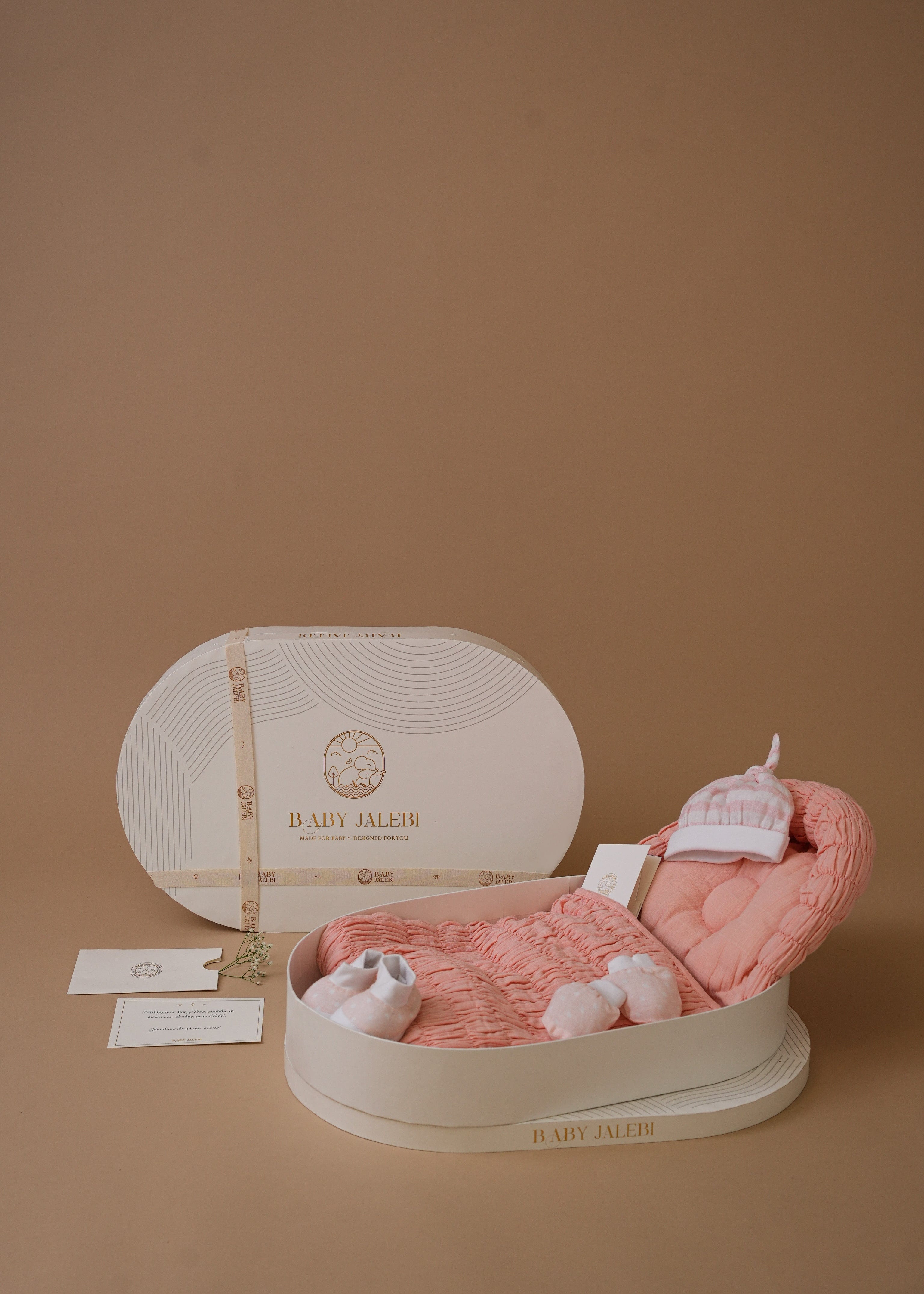 The Oval - Picture Perfect Gift Box - Pink